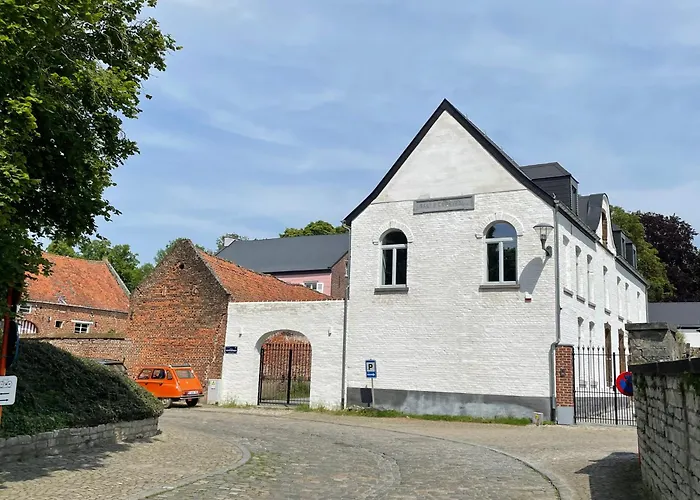 Cosy House In A Charming Village *